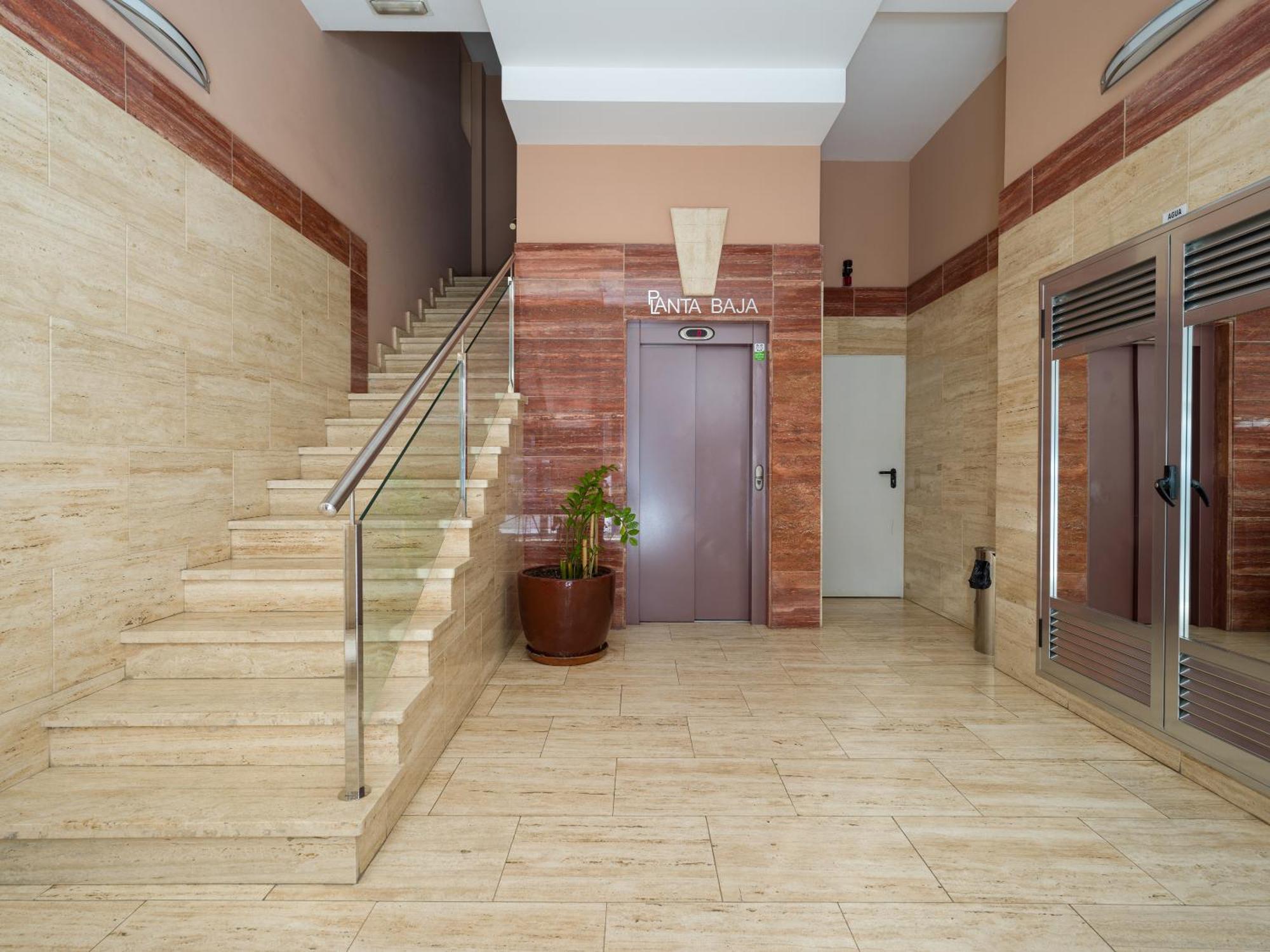City Family Avatar Duplex Near The Beach Las Palmas de Gran Canaria Exterior photo